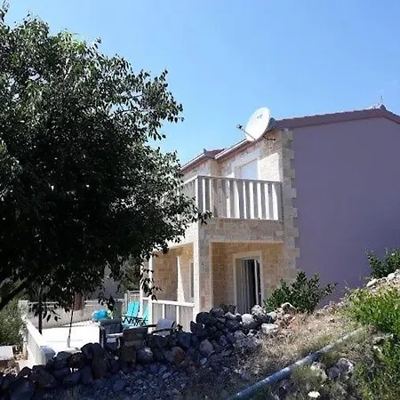 Nyaraló House Casa Roza