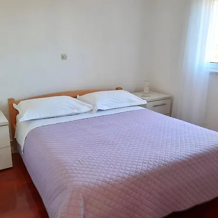 Nyaraló House Casa Roza Sevid