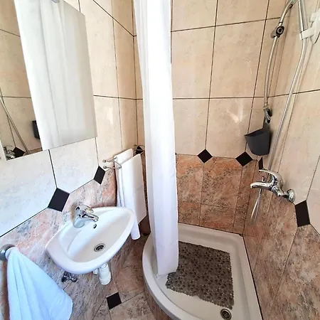 House Casa Roza بيت للعطل سيفيد