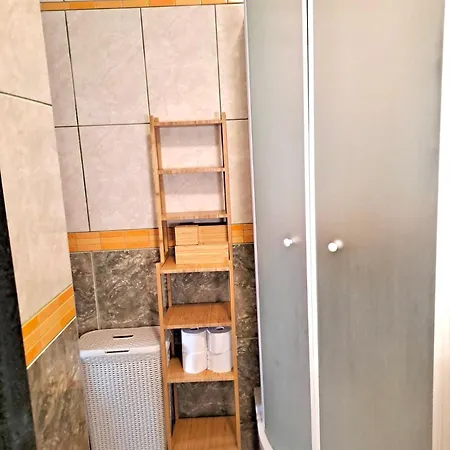 House Casa Roza بيت للعطل سيفيد