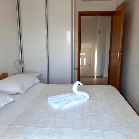 House Casa Roza بيت للعطل